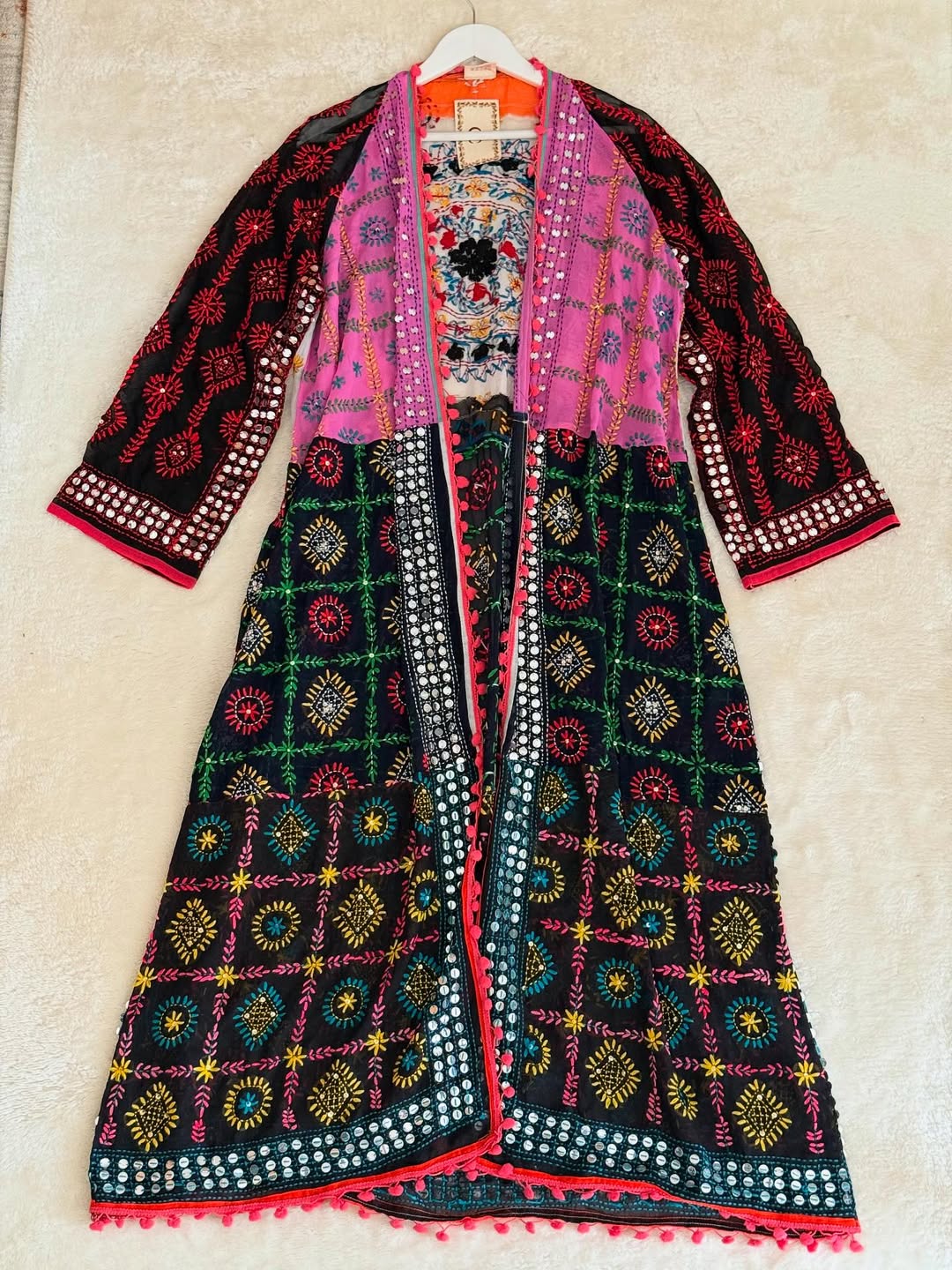 Şifon Kumaş Üzeri İplik İşlemeli Standart Beden Kimono